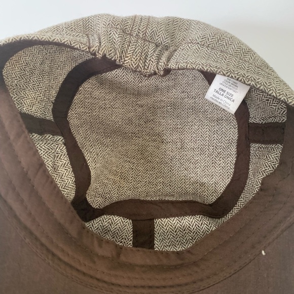 SOLDNewsboy Cap / Hat Women’s Herringbone Tweed OS Decorative Buttons EUC - Picture 6 of 13